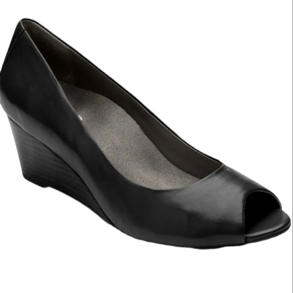 Vionic Bria Women's Peep-Toe Wedge